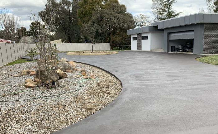 Myssi Concreting - Curved Driveway